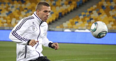 Lukas Podolski beendet Karriere mit Abschiedsspiel in Köln